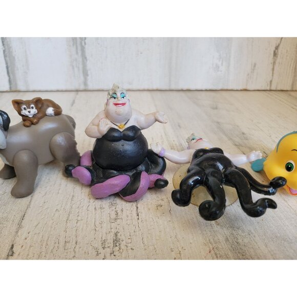 Ursula little mermaid Ariel Sebastian collectible toy figure set - Picture 4 of 7